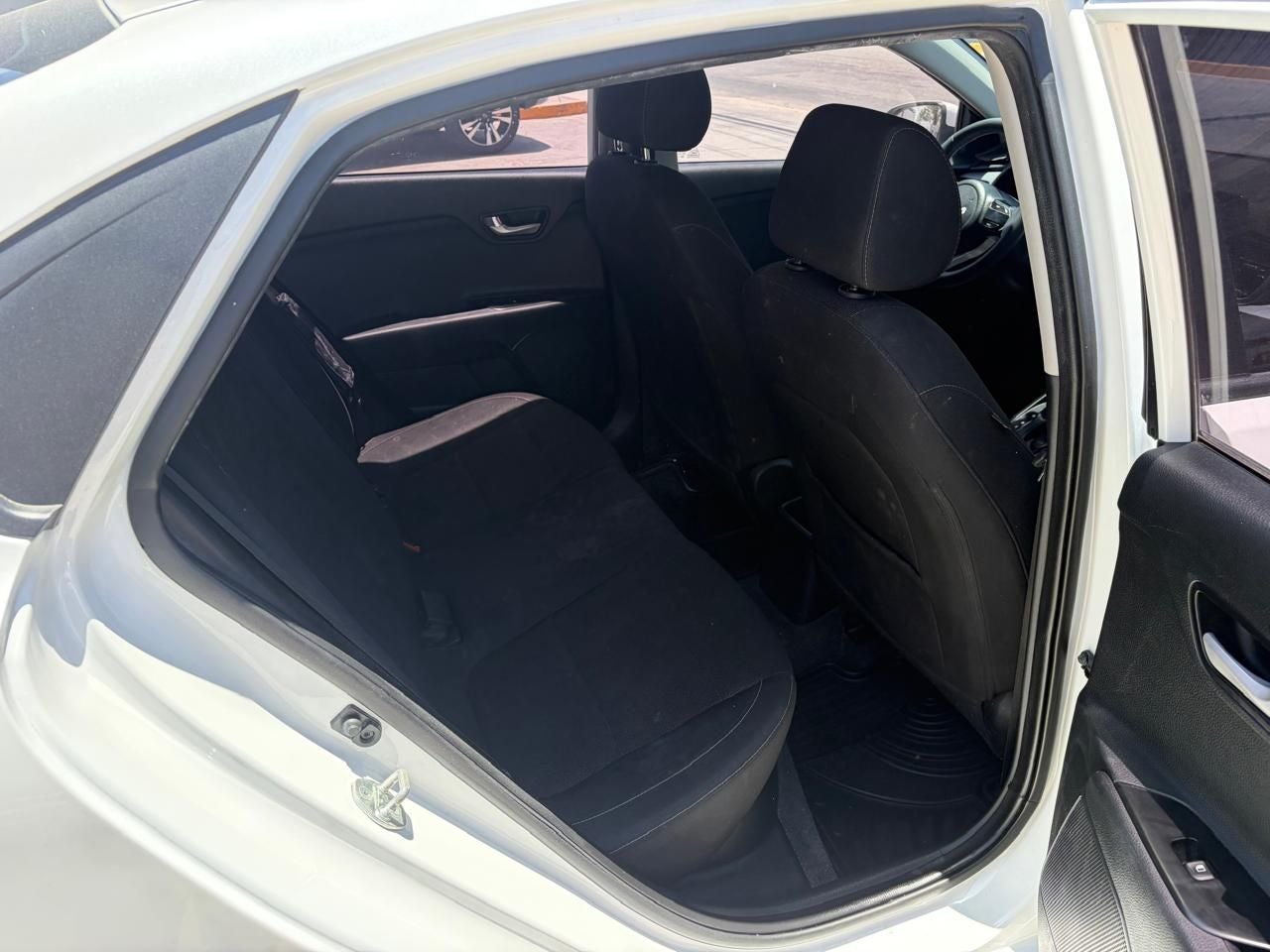 2023 Kia Rio 1.6 Sedan LX At