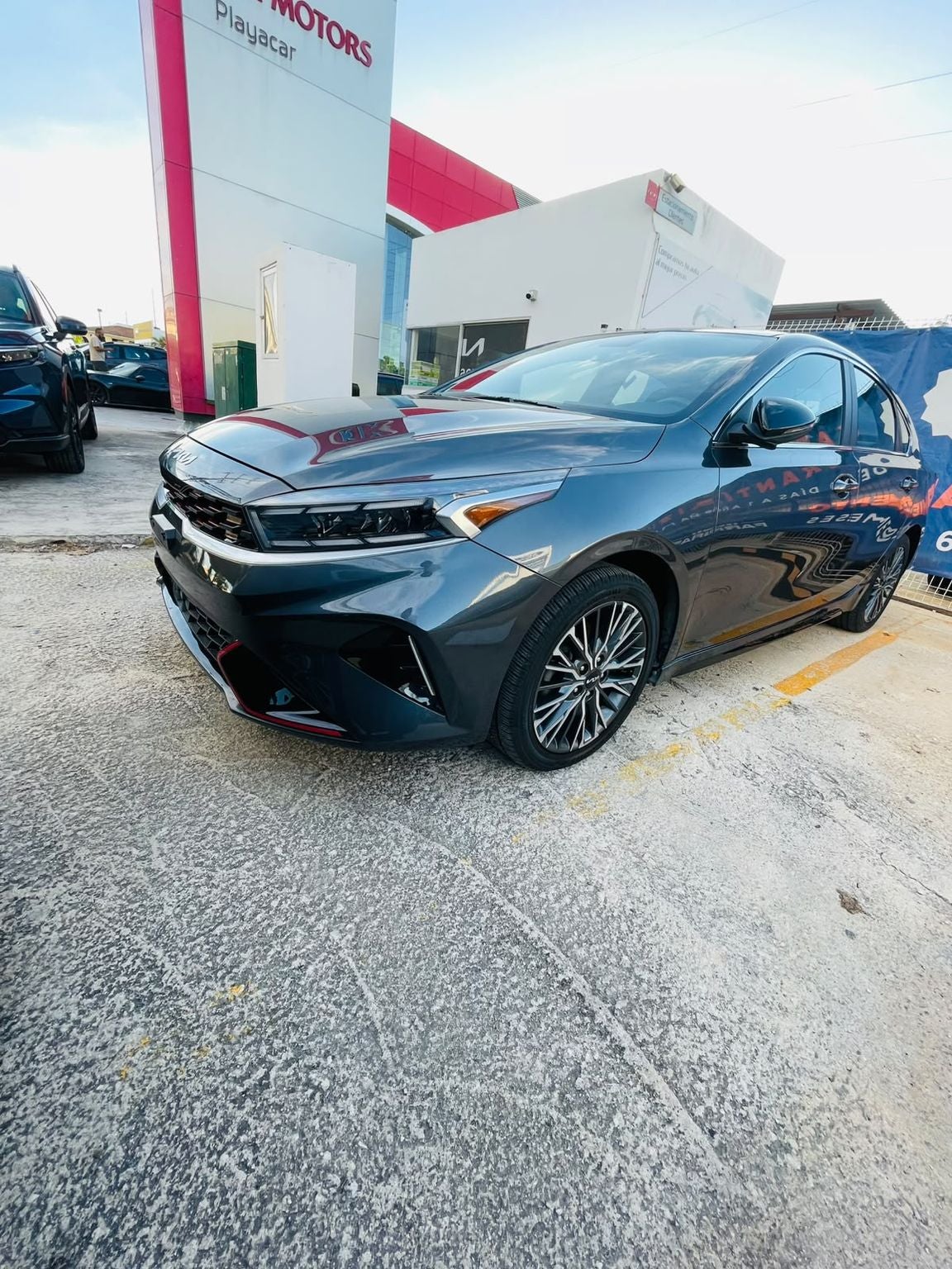 2023 Kia Forte 2.0 GT Line Sedan At