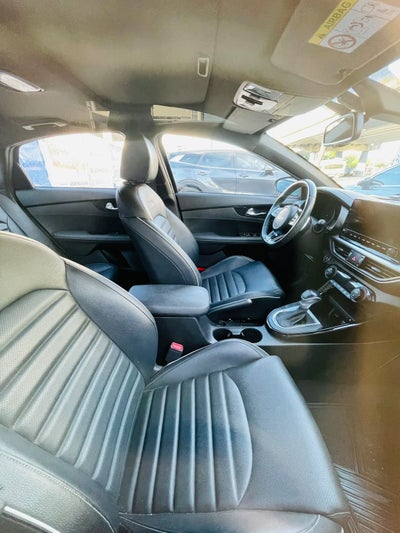 2023 Kia Forte 2.0 GT Line Sedan At