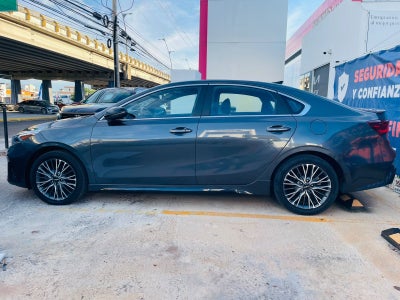 2023 Kia Forte 2.0 GT Line Sedan At
