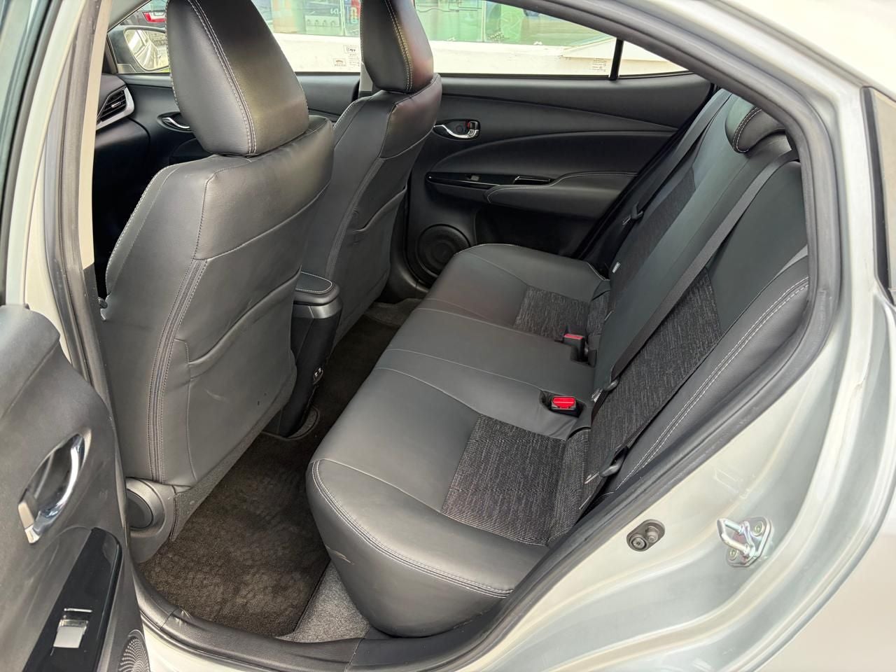 2022 Toyota Yaris 1.5 S Sedan At