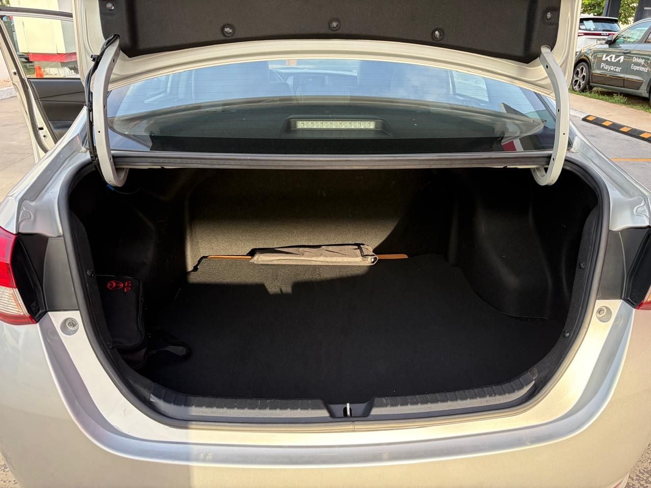 2022 Toyota Yaris 1.5 S Sedan At