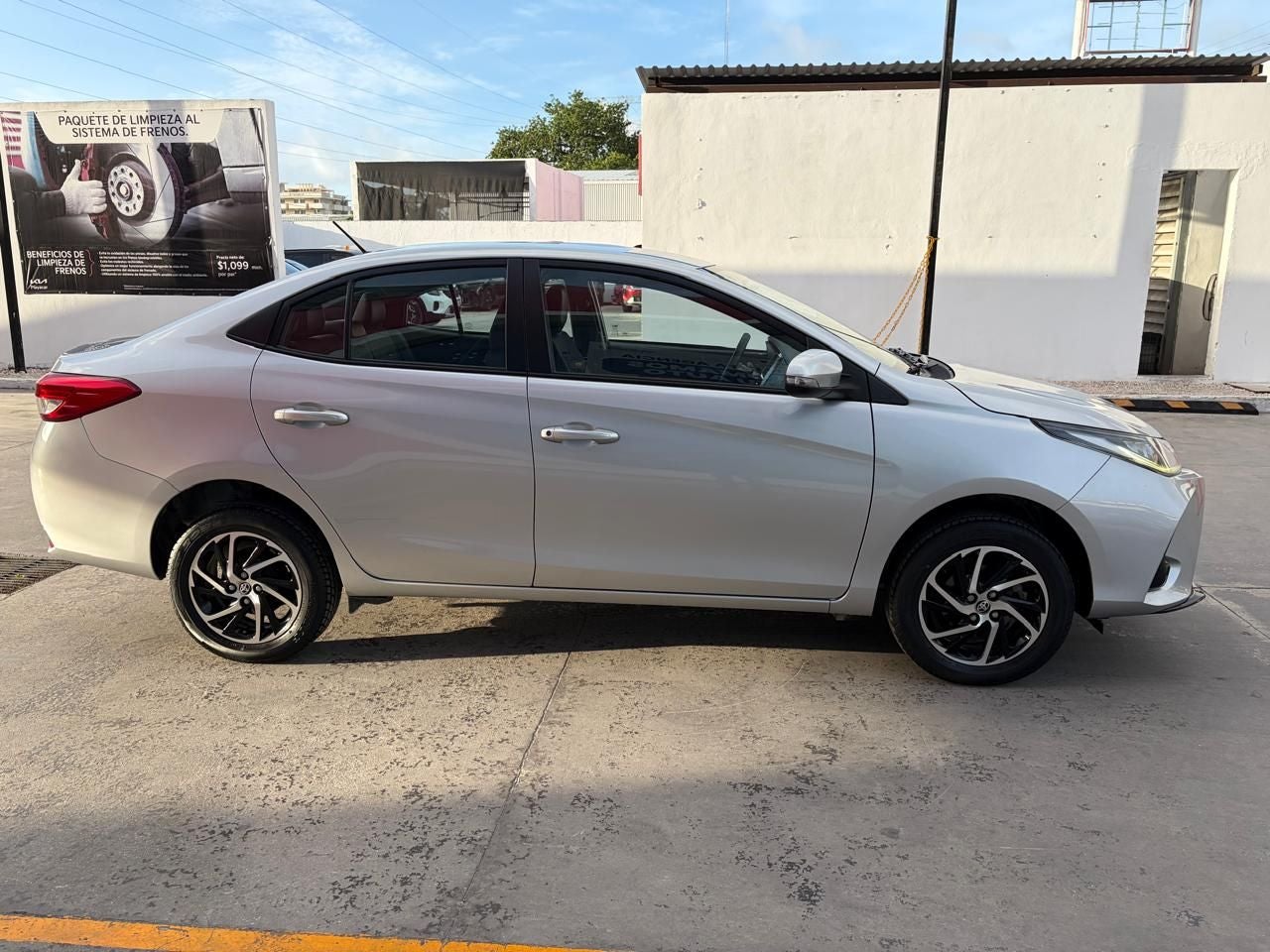 2022 Toyota Yaris 1.5 S Sedan At